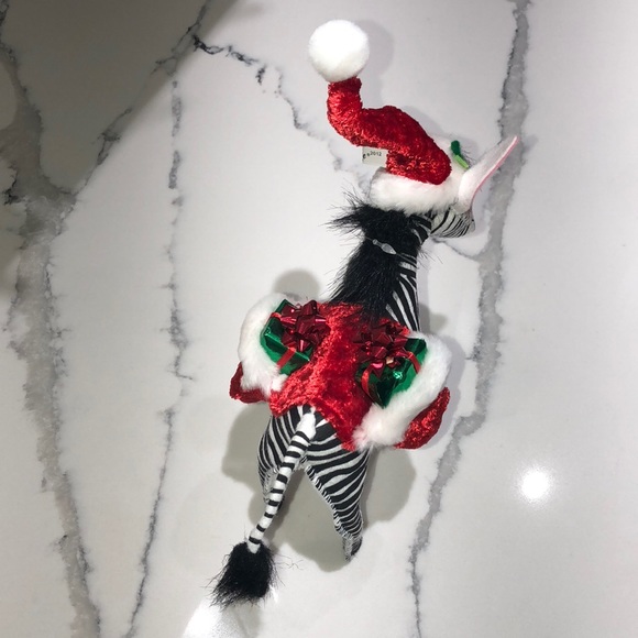 Annalee Christmas Zebra 🦓🎁 - Picture 3 of 3